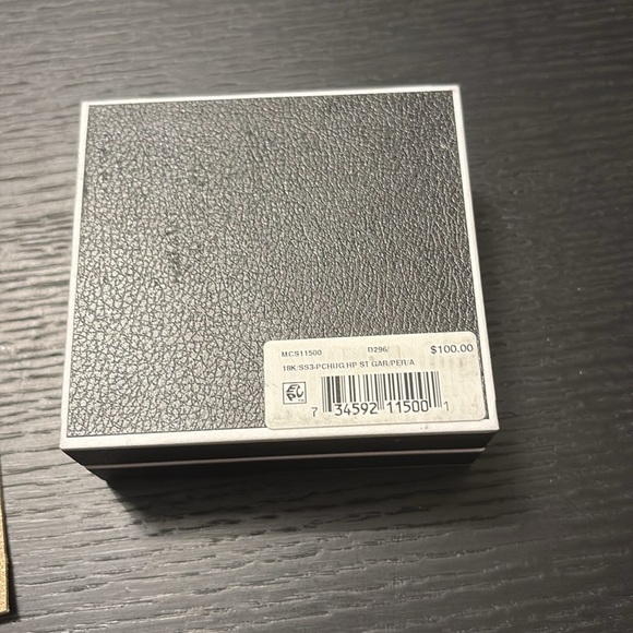 3 pairs of earrings - Picture 2 of 2